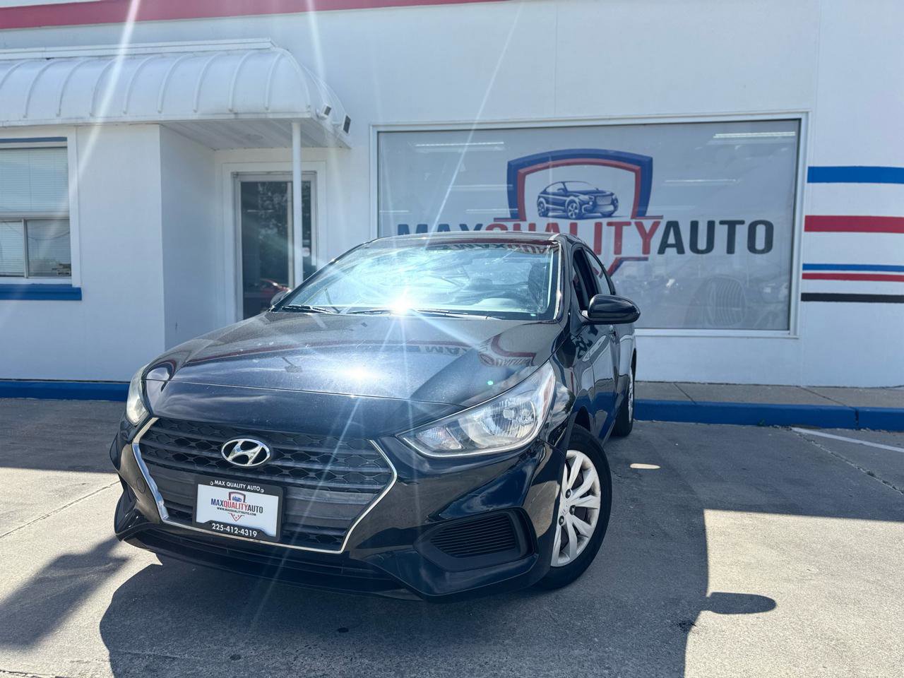 Used 2018 Hyundai Accent SE image 2