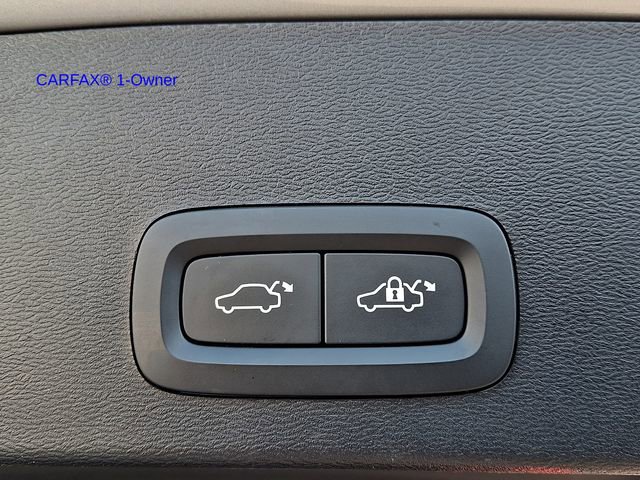Certified 2023 Volvo XC40 B5 Plus w/ Driver Assist Package image 31