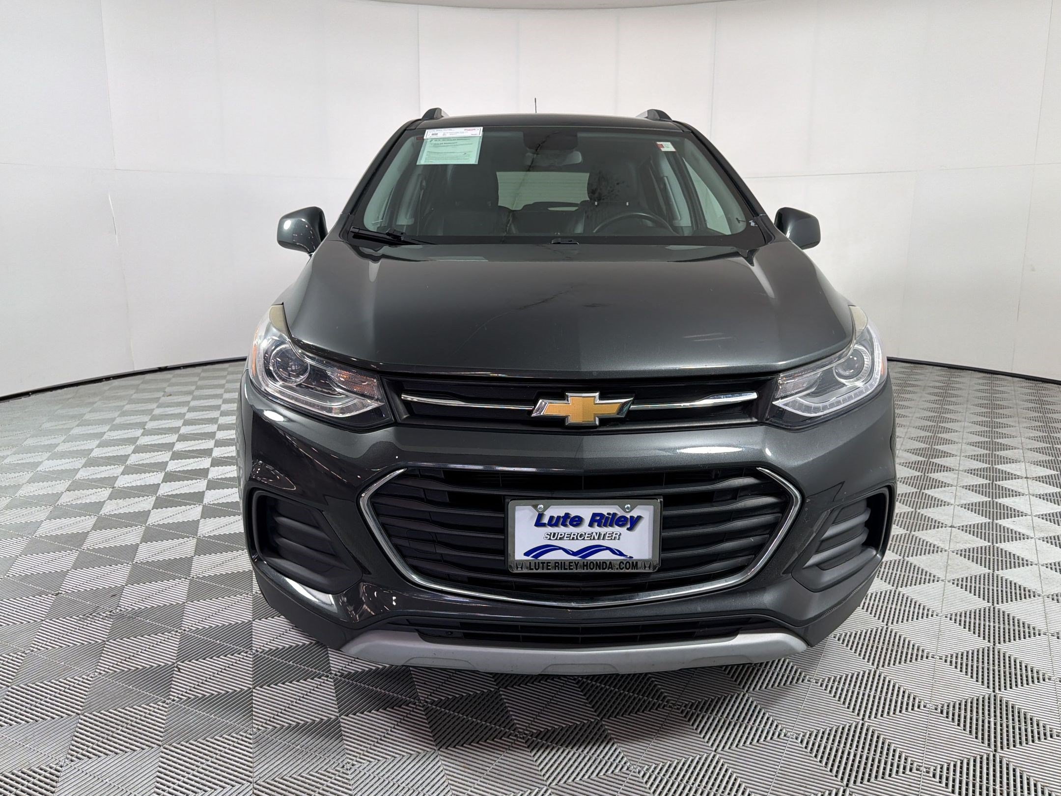 Used 2019 Chevrolet Trax LT w/ LT Convenience Package FWD image 6