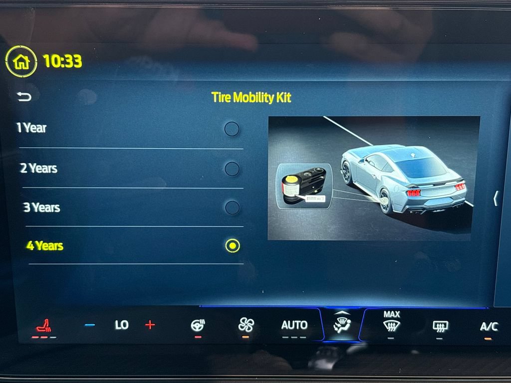 Used 2025 Ford Mustang GT Premium RWD image 37