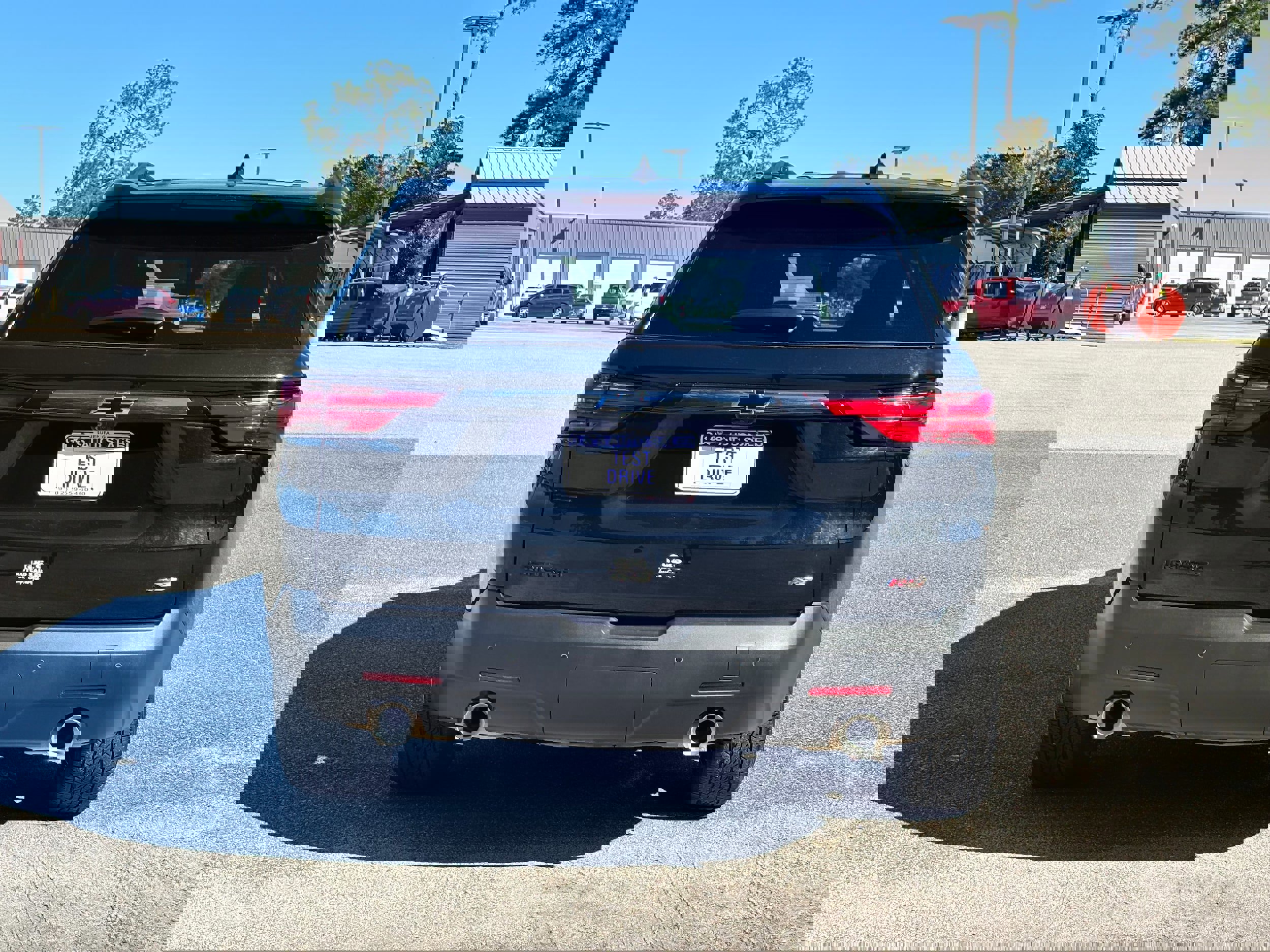 Used 2022 Chevrolet Traverse RS w/ LPO, 'HIT The Road' Package image 6