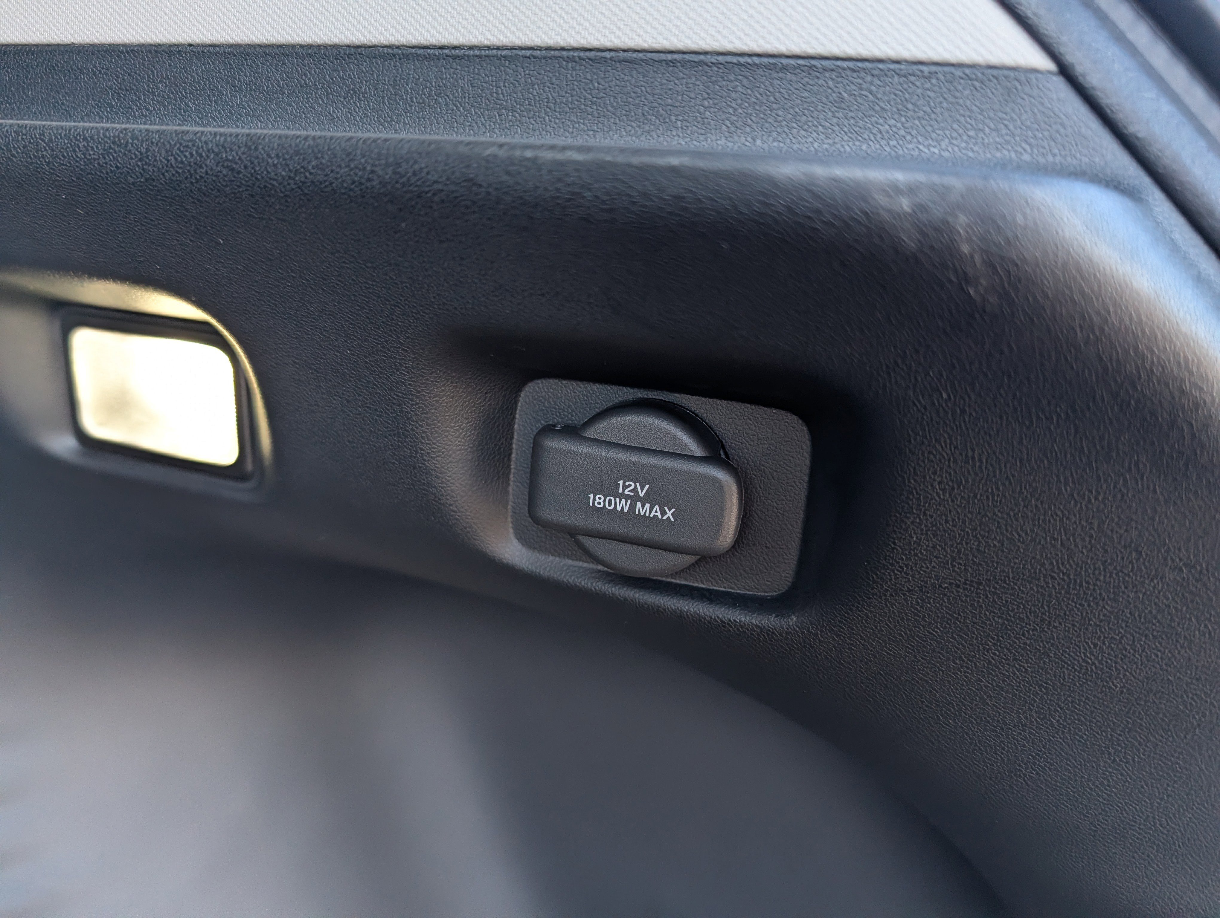 Used 2025 Honda HR-V LX image 19