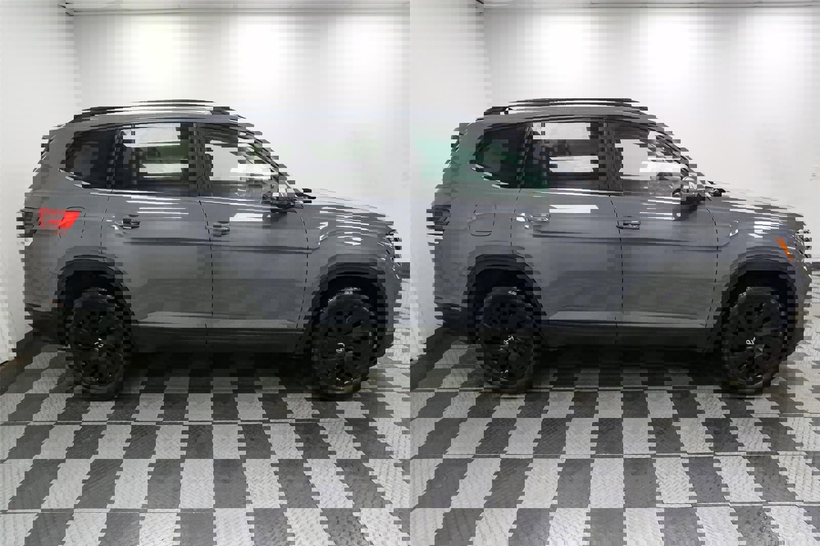 New 2026 Volkswagen Atlas SE image 7