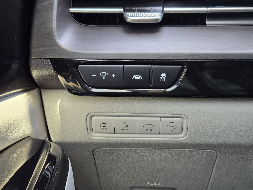 Certified 2022 Kia Carnival SX image 24