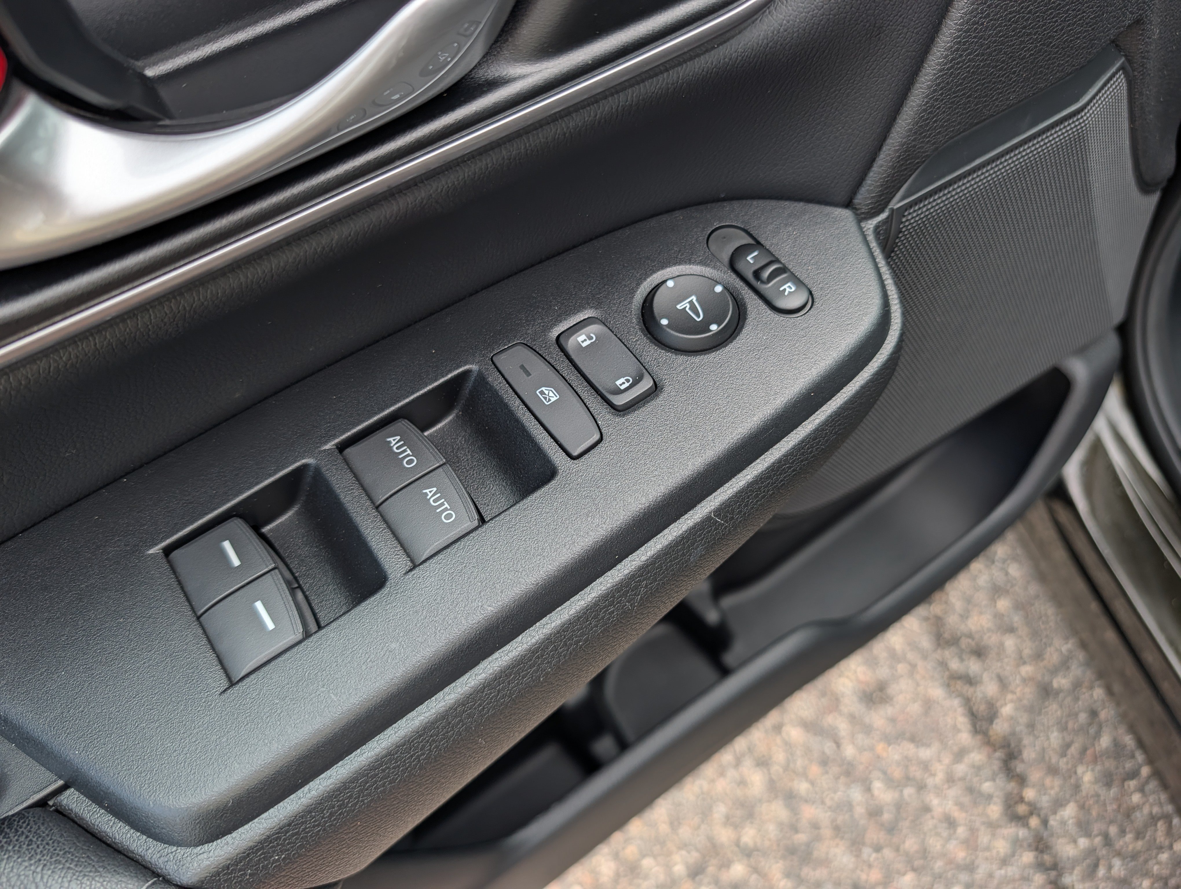Used 2018 Honda CR-V EX-L image 24