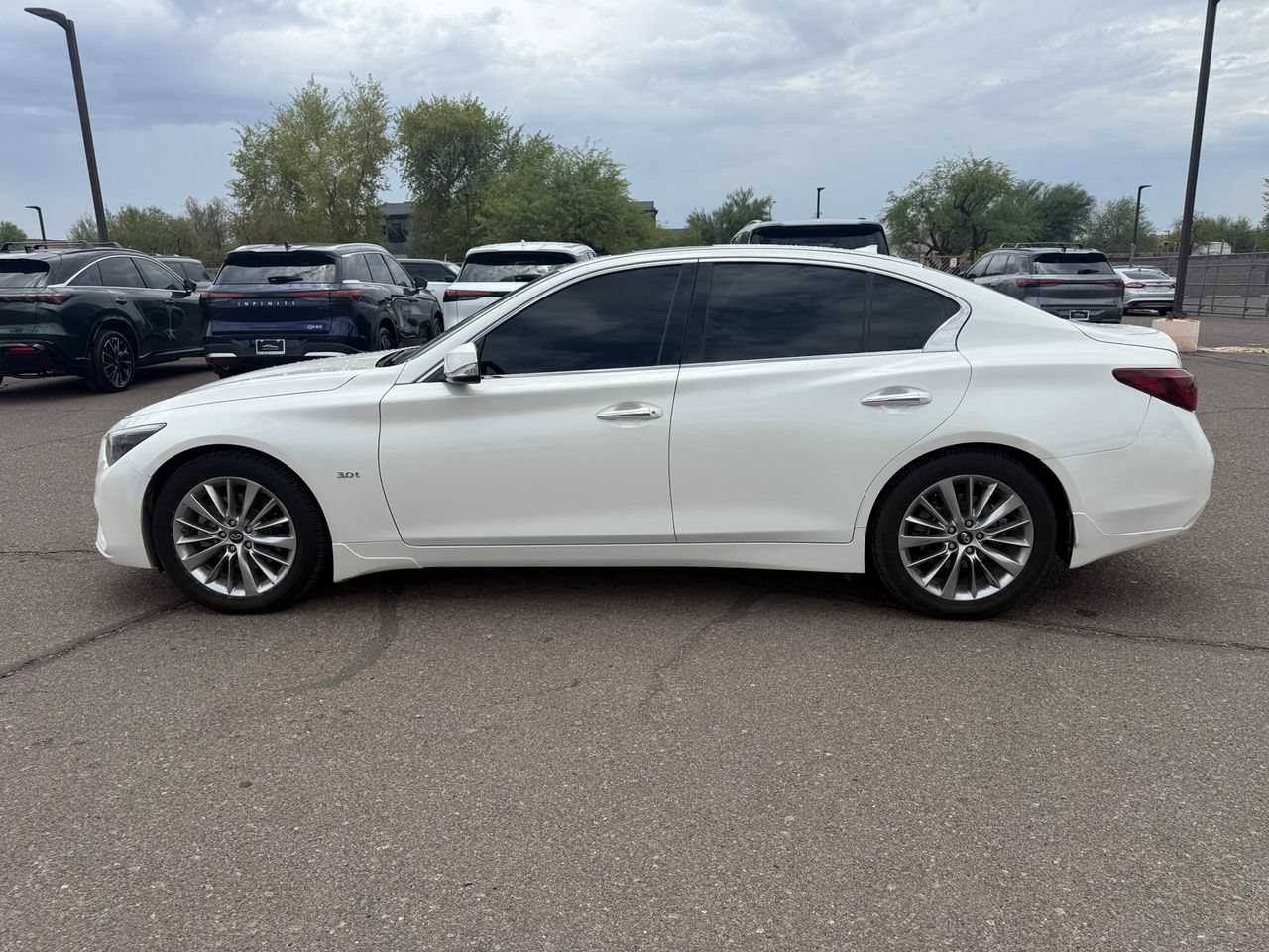 Used 2018 INFINITI Q50 Luxe w/ Cargo Package (L95) RWD image 7
