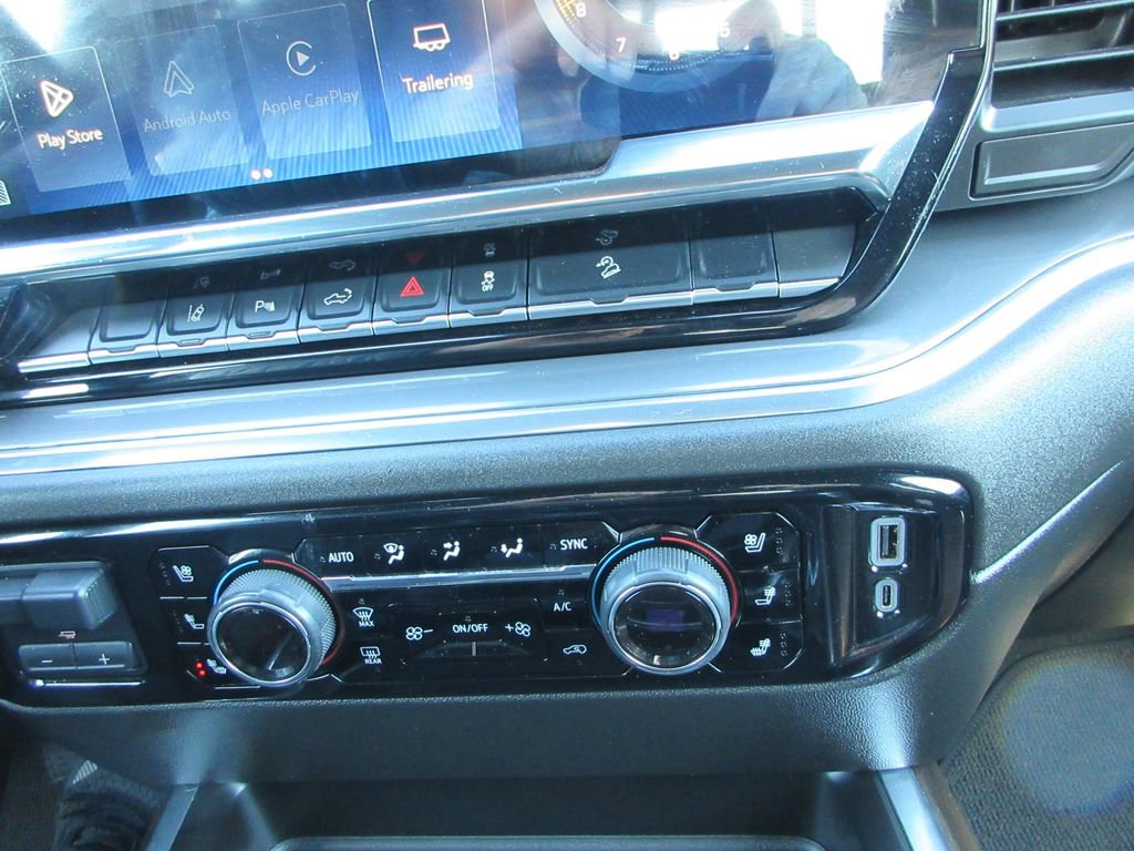 Certified 2025 Chevrolet Silverado 2500 High Country w/ Technology Package AWD/4WD image 39