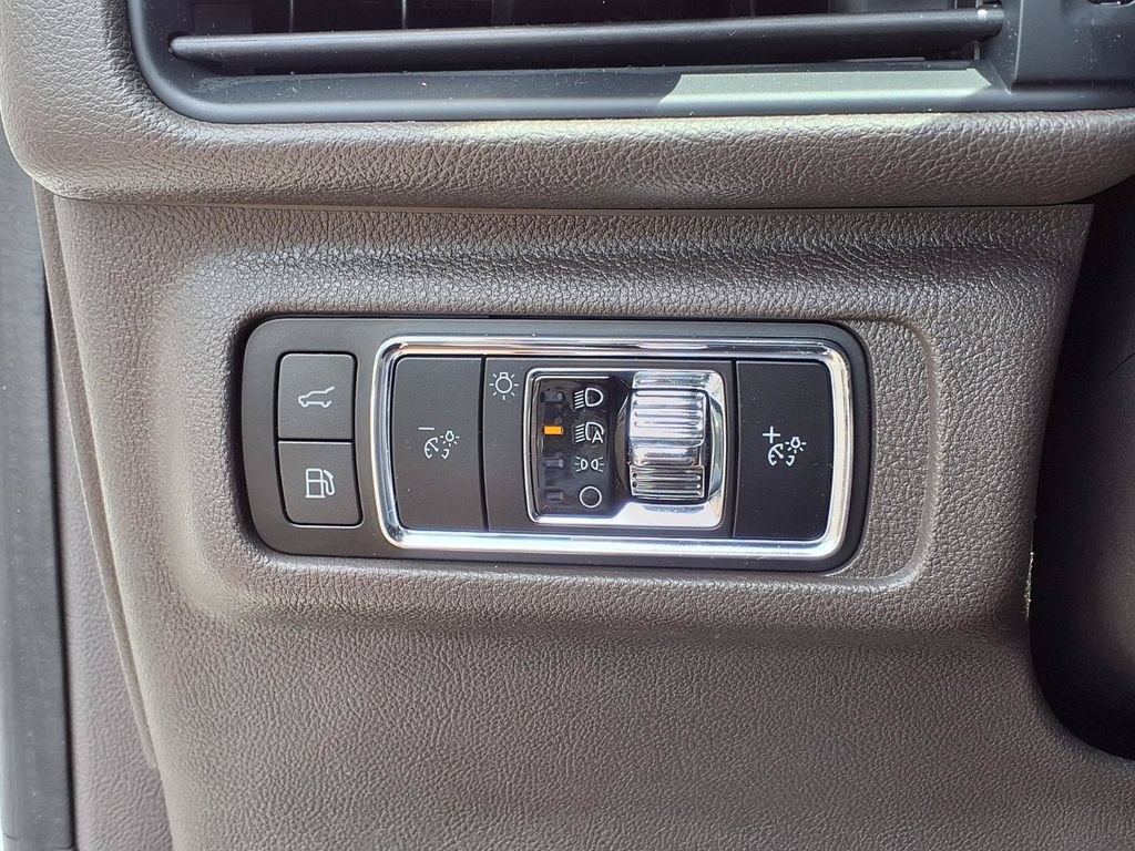 Used 2024 Lincoln Corsair Grand Touring w/ Equipment Group 302A AWD/4WD image 35