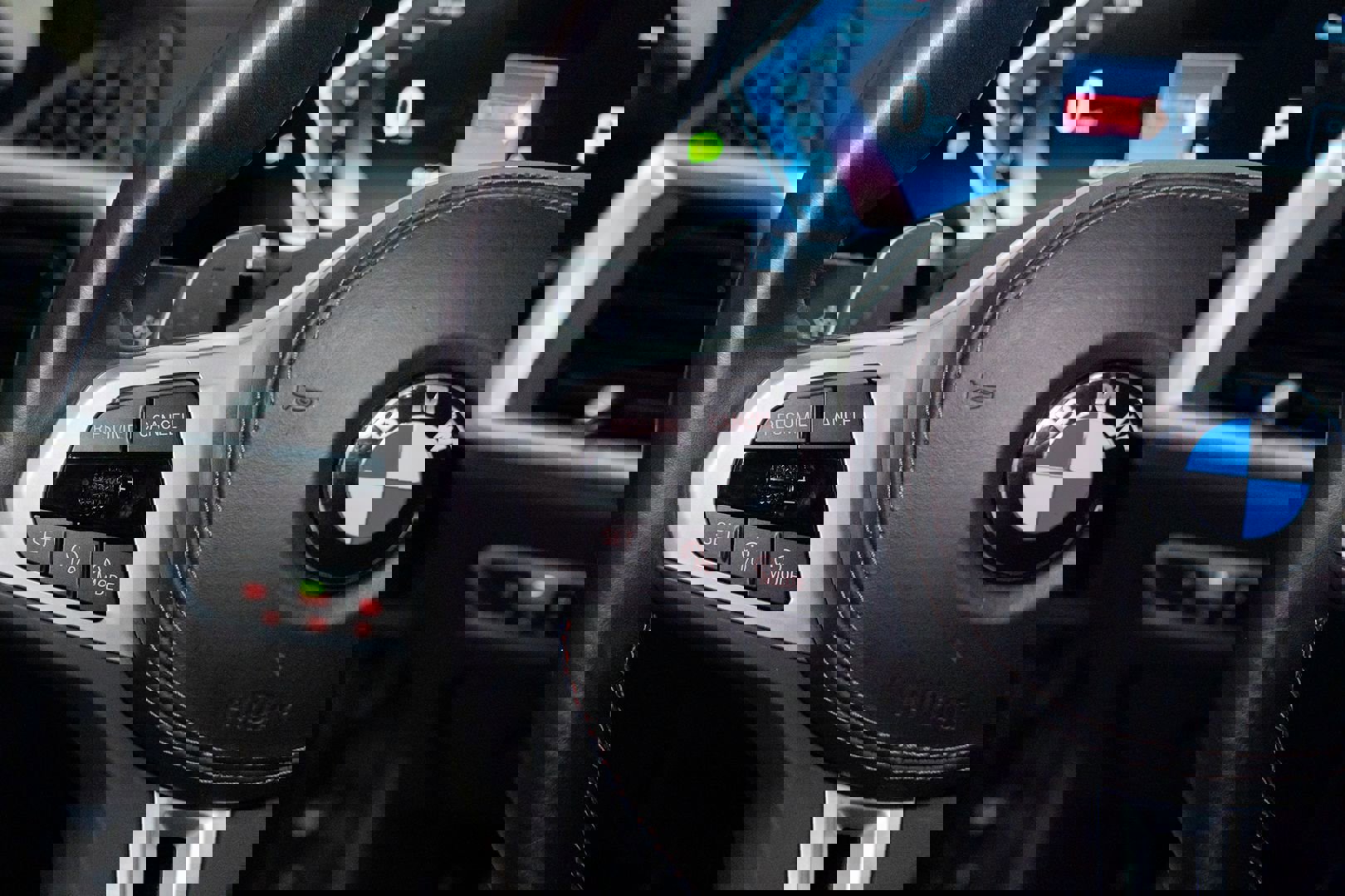 Used 2023 BMW X7 M60i image 56