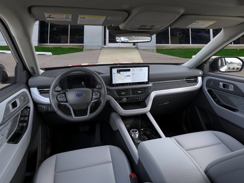 New 2026 Ford Explorer Platinum w/ LUX Leather Package AWD/4WD image 9