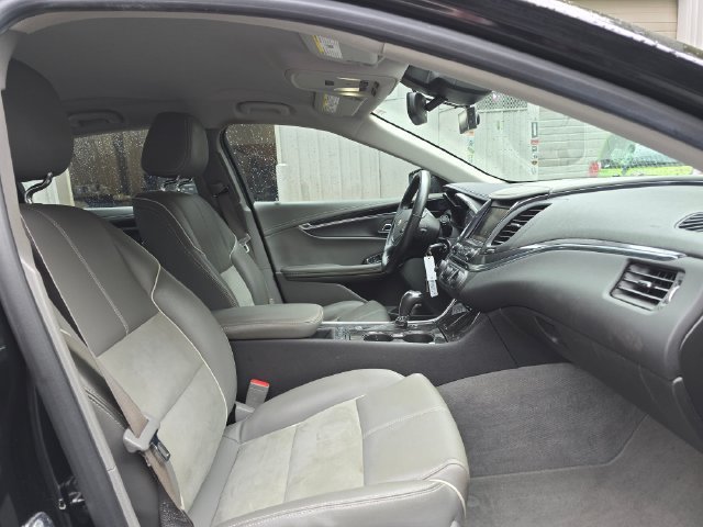 Used 2015 Chevrolet Impala LT w/ Convenience Package FWD image 11
