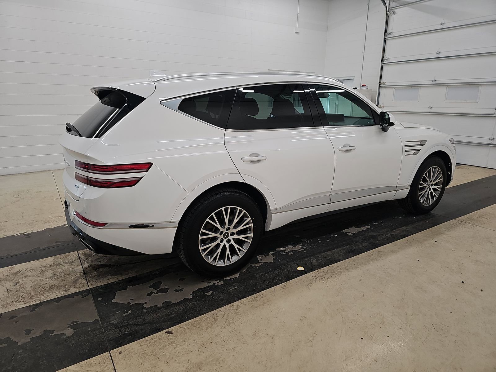 Used 2024 Genesis GV80 2.5T image 6