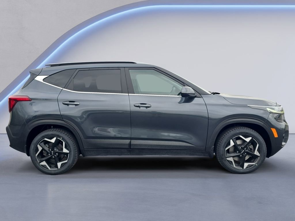 Used 2024 Kia Seltos EX image 6