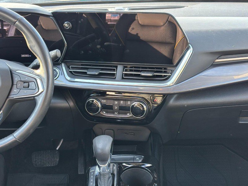 Certified 2024 Chevrolet Trax ACTIV w/ Sunroof Package image 13