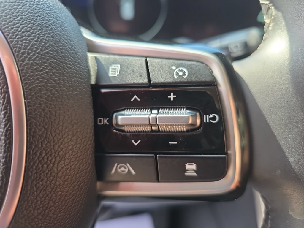 Used 2024 Kia Carnival SX FWD image 21