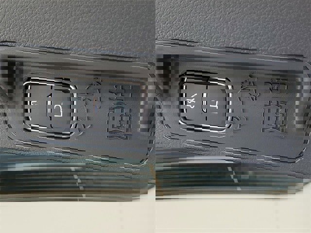 New 2025 Ford Explorer Active w/ Active Comfort Package image 10