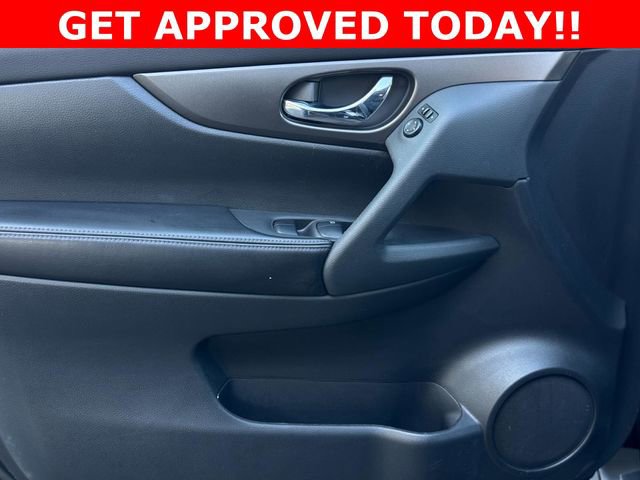 Used 2015 Nissan Rogue SV image 15