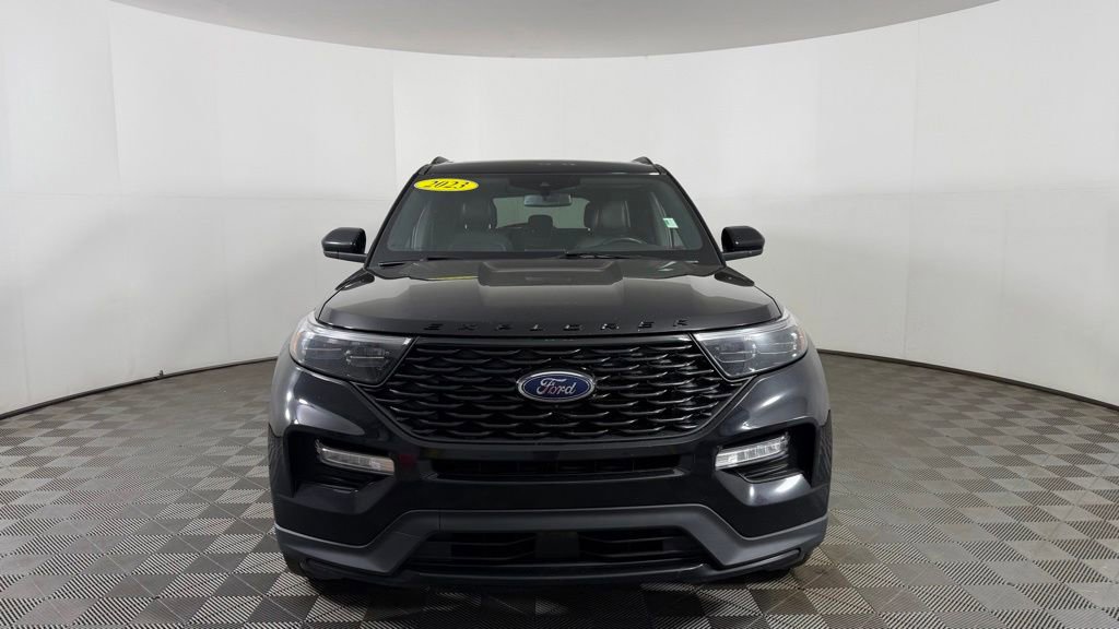 Used 2023 Ford Explorer ST-Line w/ Class IV Trailer Tow Package AWD/4WD video 2