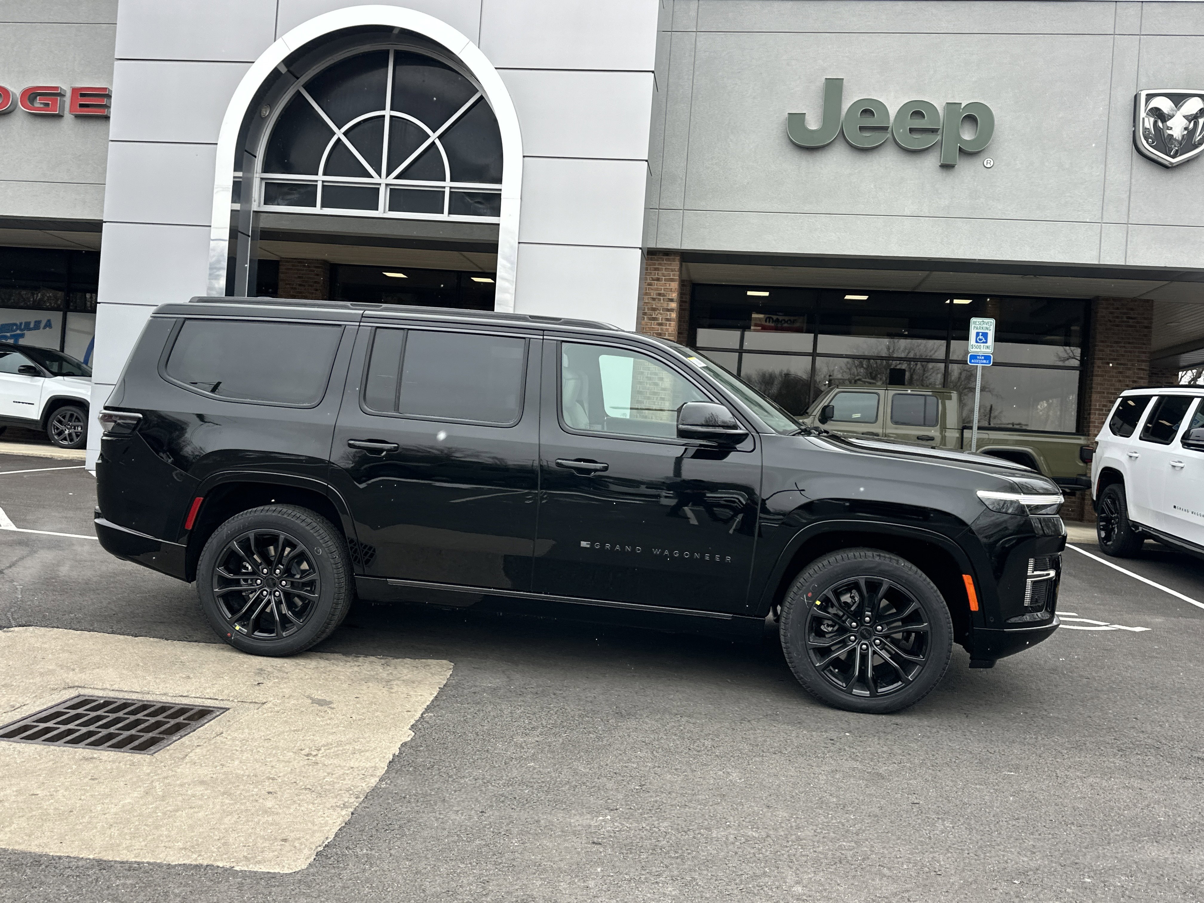 New 2026 Jeep Grand Wagoneer Summit w/ Rear Seat Video Group I image 18