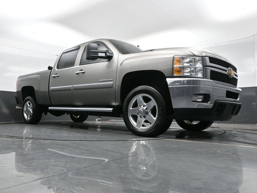 Used 2013 Chevrolet Silverado 2500 LT w/ Custom Sport Truck Package RWD image 37