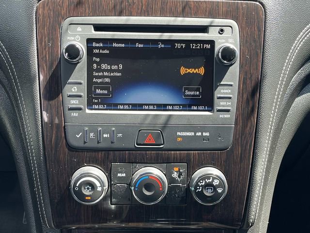 Used 2017 Chevrolet Traverse LT w/ Style and Technology Package image 13