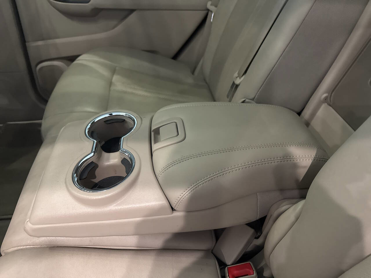 Used 2012 Cadillac SRX Performance image 32