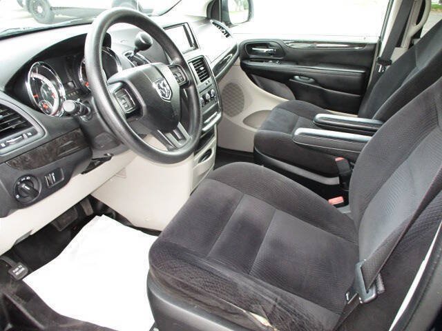 Used 2014 RAM C/V Tradesman FWD image 8