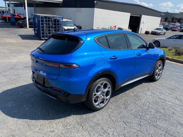 Used 2024 Alfa Romeo Tonale Ti AWD/4WD image 5