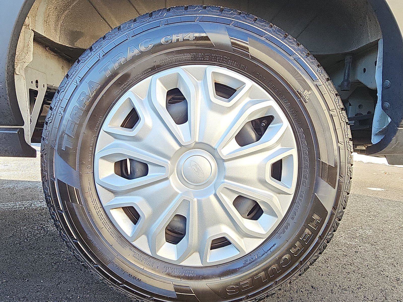 Used 2022 Ford Transit 350 XLT RWD image 9