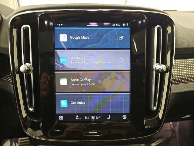 Used 2022 Volvo XC40 P8 Recharge Ultimate image 21