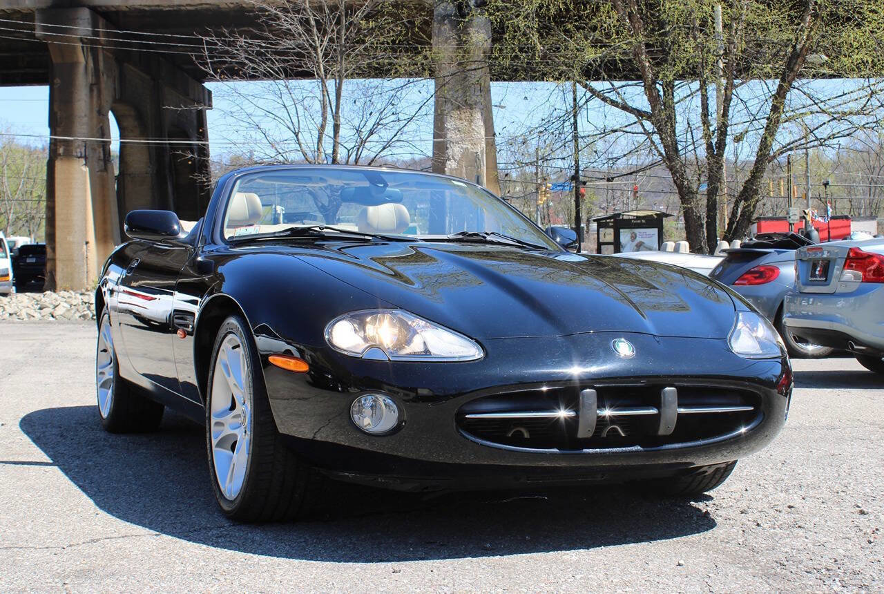 Used 2004 Jaguar XK8 Convertible image 12