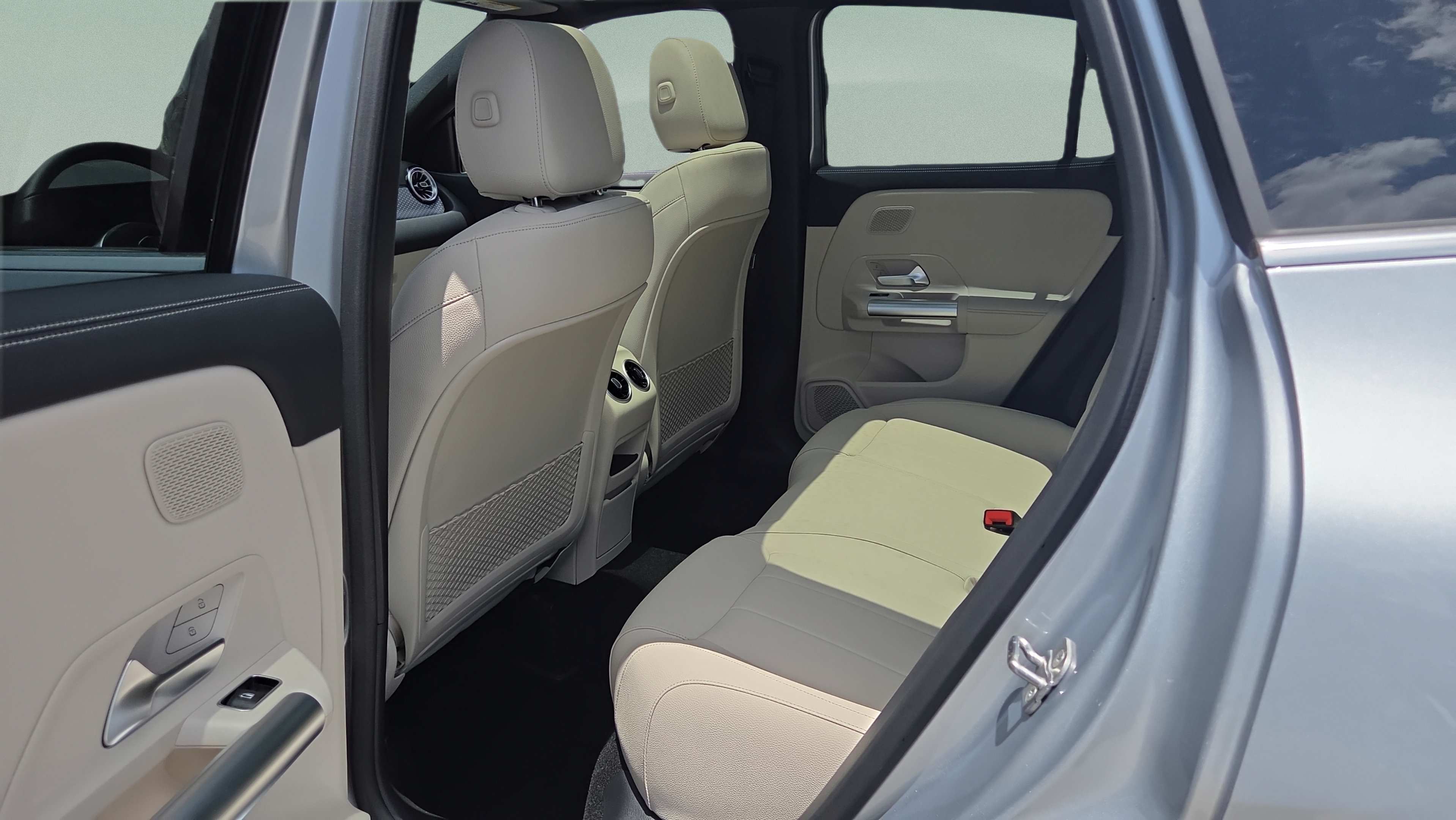 New 2026 Mercedes-Benz GLA 250 image 11