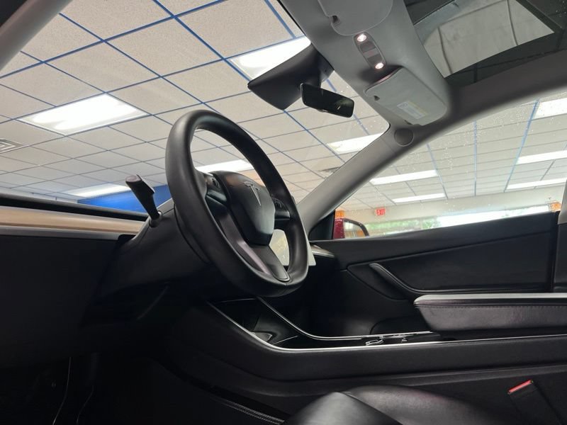 Used 2021 Tesla Model Y Long Range AWD/4WD image 21