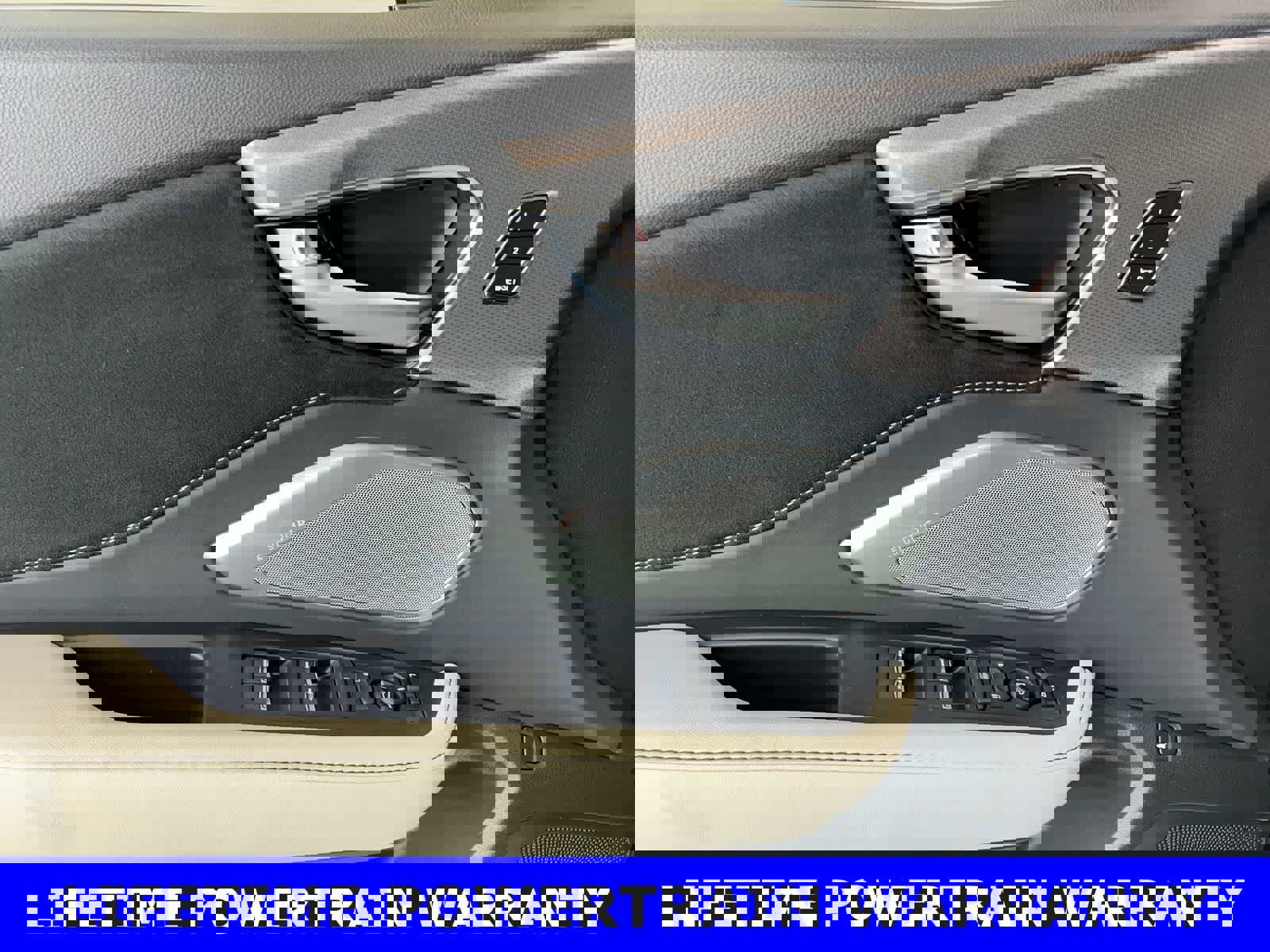 New 2025 Acura RDX A-Spec image 17