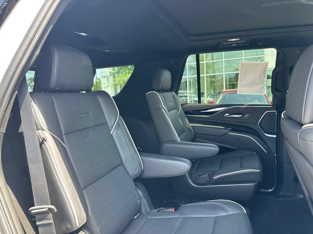 Used 2022 Cadillac Escalade Sport w/ Touring Package AWD/4WD image 24