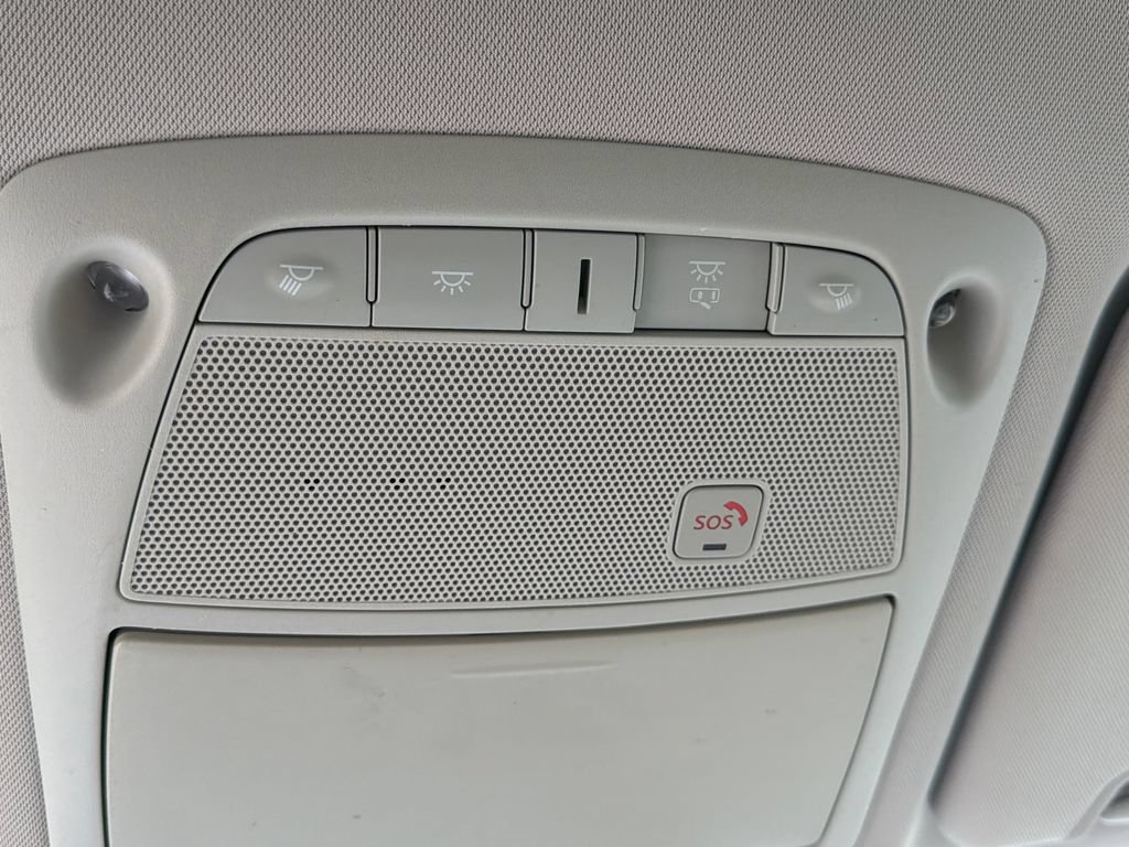 Used 2016 Nissan Rogue SL AWD/4WD image 35