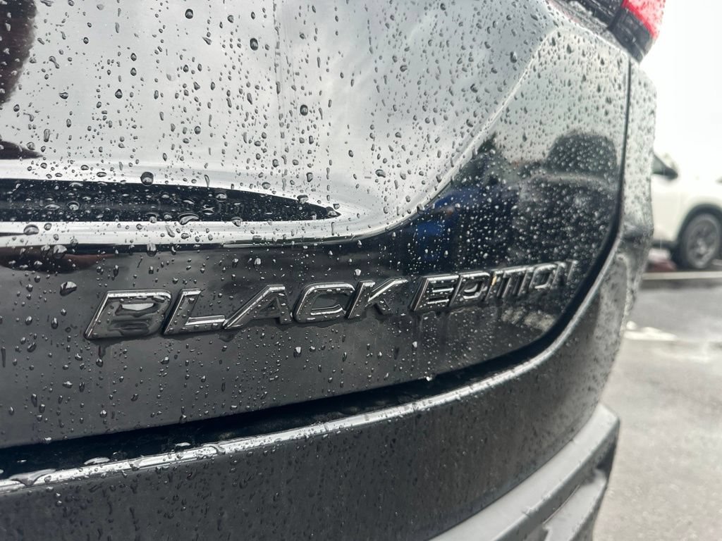 Used 2025 Honda Pilot Black Edition image 4