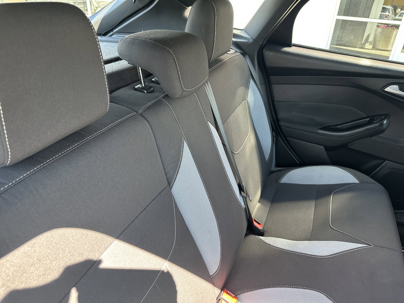 Used 2018 Ford Focus ST image 25