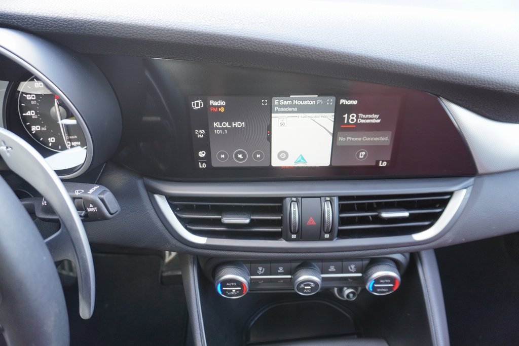 Used 2022 Alfa Romeo Giulia Veloce image 12