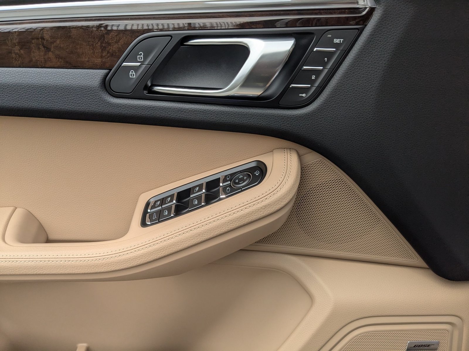 New 2026 Porsche Macan AWD/4WD image 13