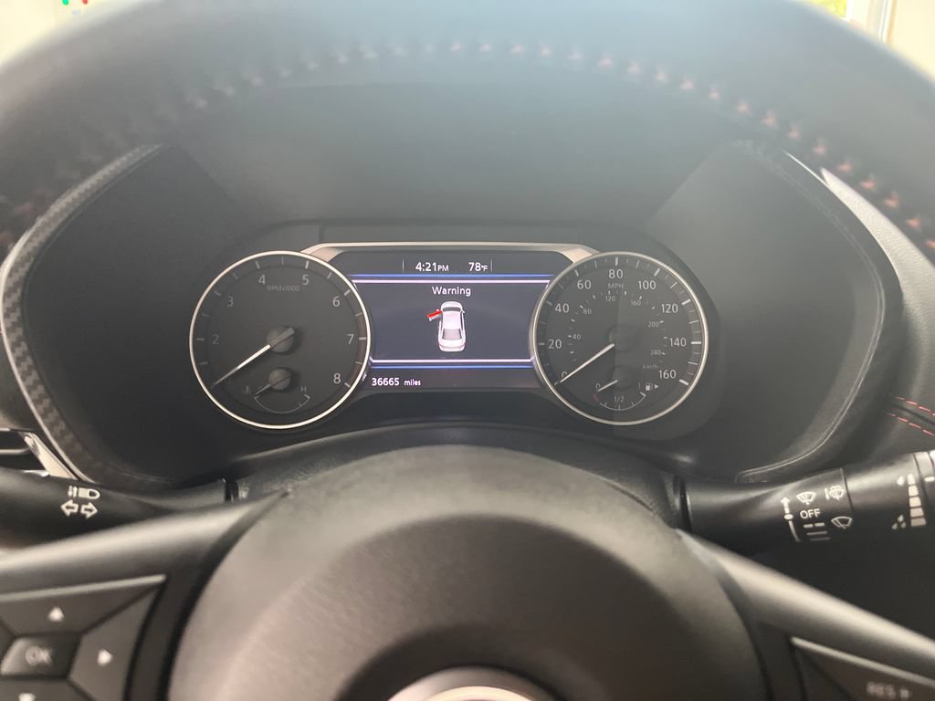 Used 2024 Nissan Sentra SR FWD image 17