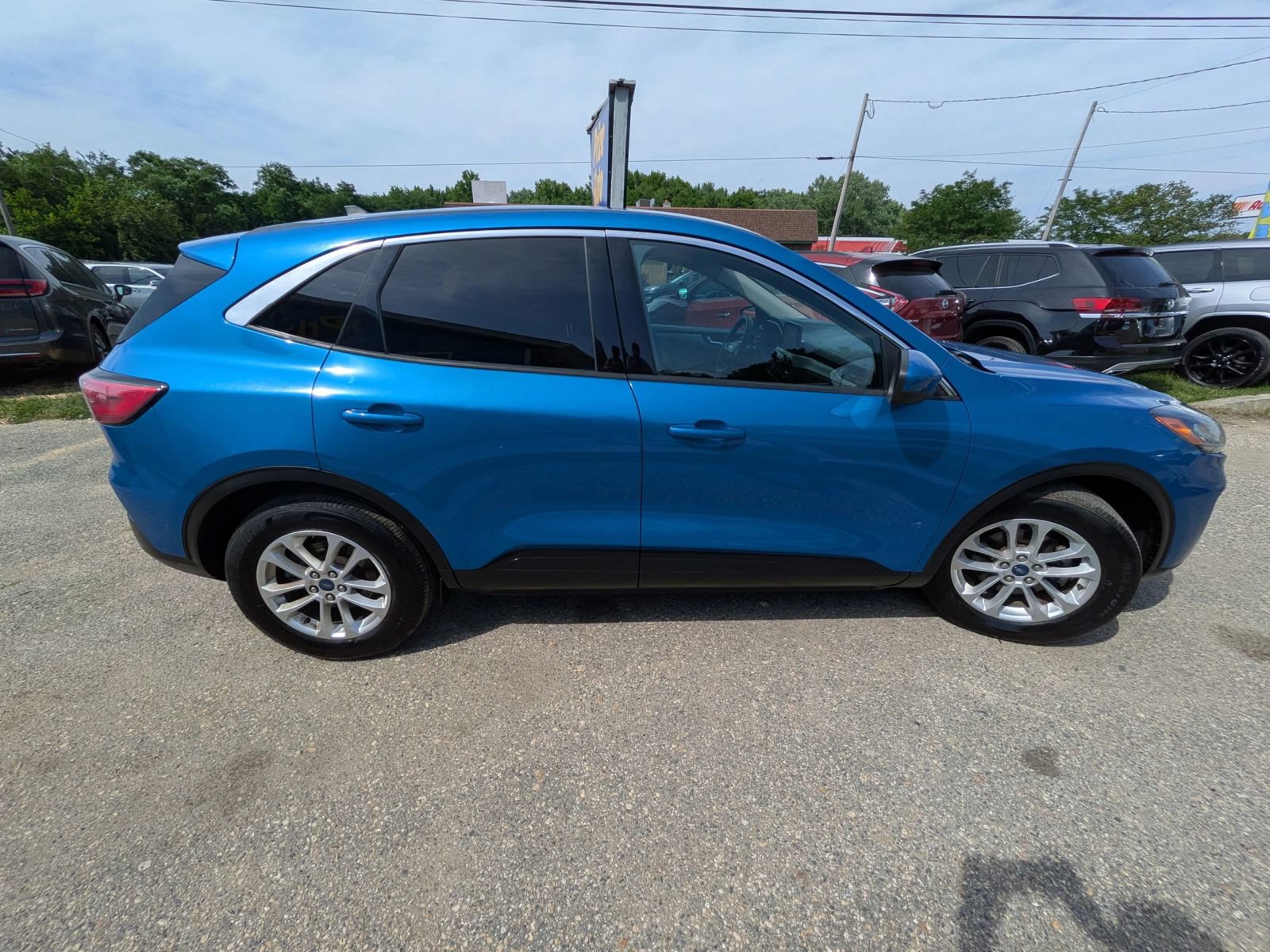 Used 2020 Ford Escape SE FWD image 7