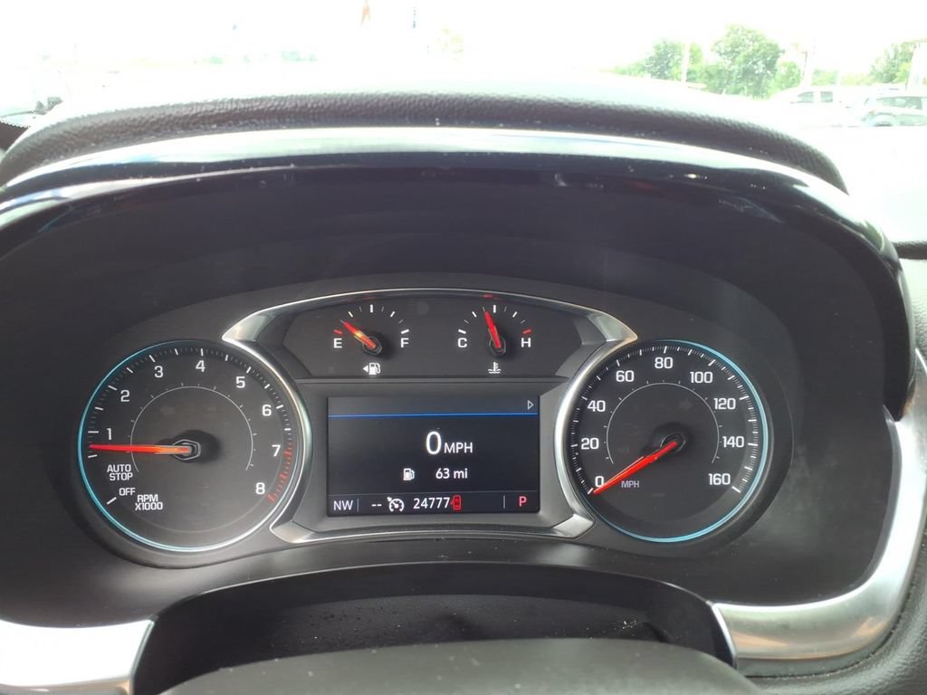 Used 2023 Chevrolet Traverse LT FWD image 8
