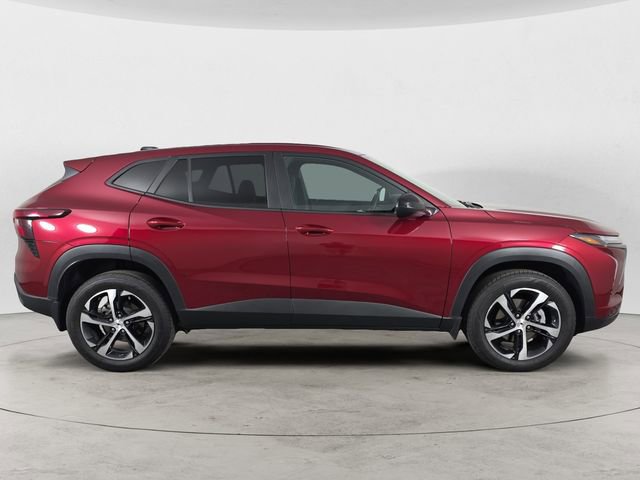 Used 2025 Chevrolet Trax RS FWD image 6
