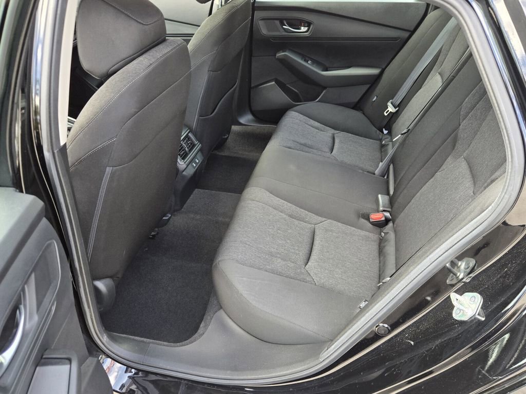 Certified 2025 Honda Accord SE image 11