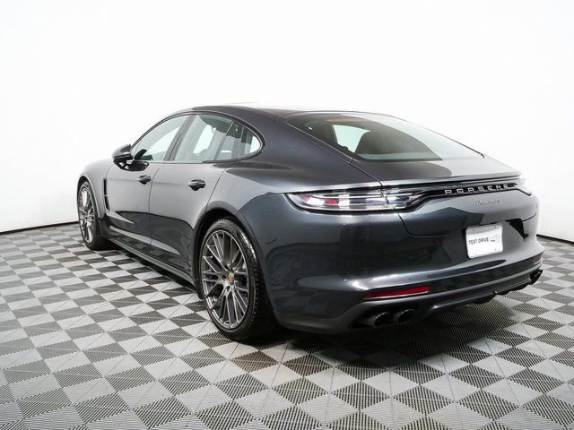 Certified 2023 Porsche Panamera Platinum Edition image 3