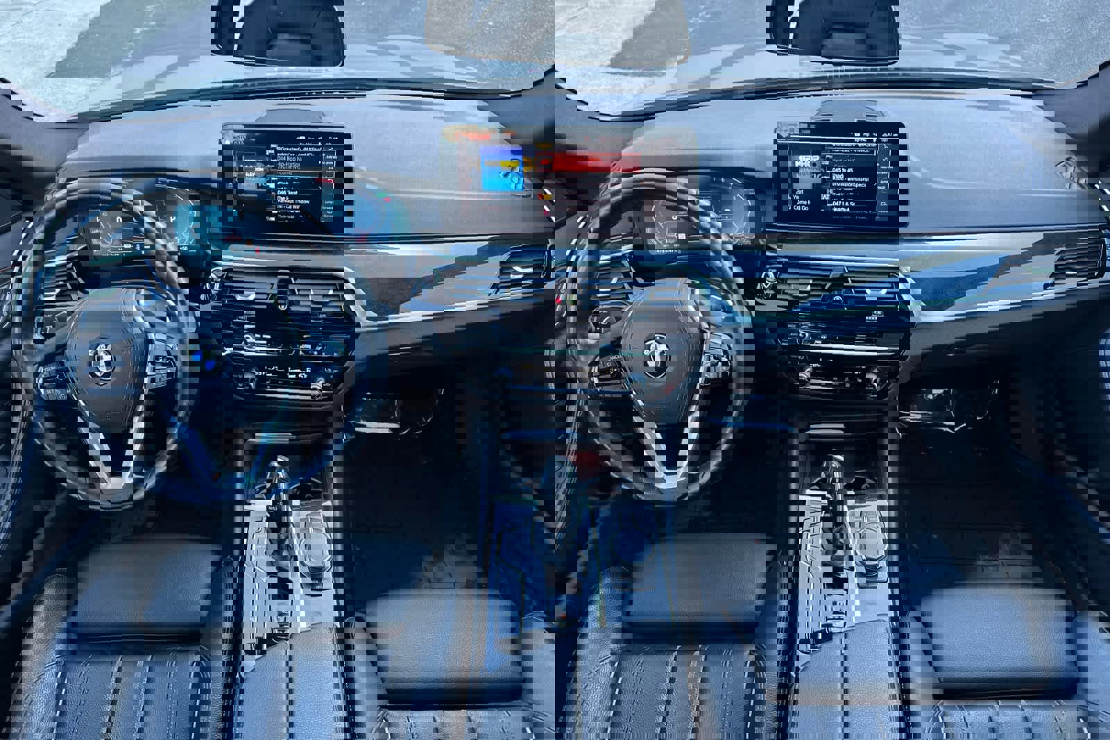 Certified 2023 BMW 530i 530i w/ Convenience Package image 3