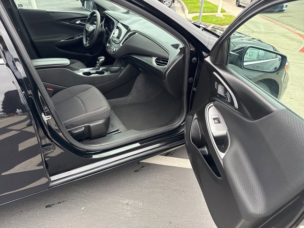 Used 2024 Chevrolet Malibu LT image 14
