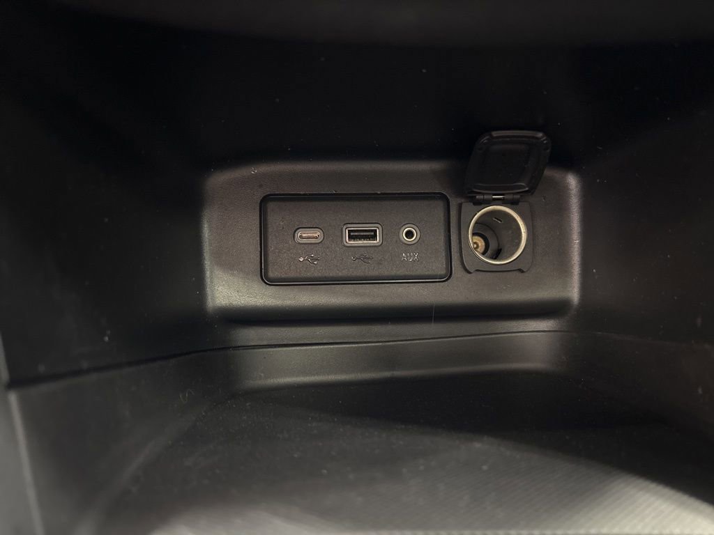 Used 2023 Chevrolet Equinox LT AWD/4WD image 21