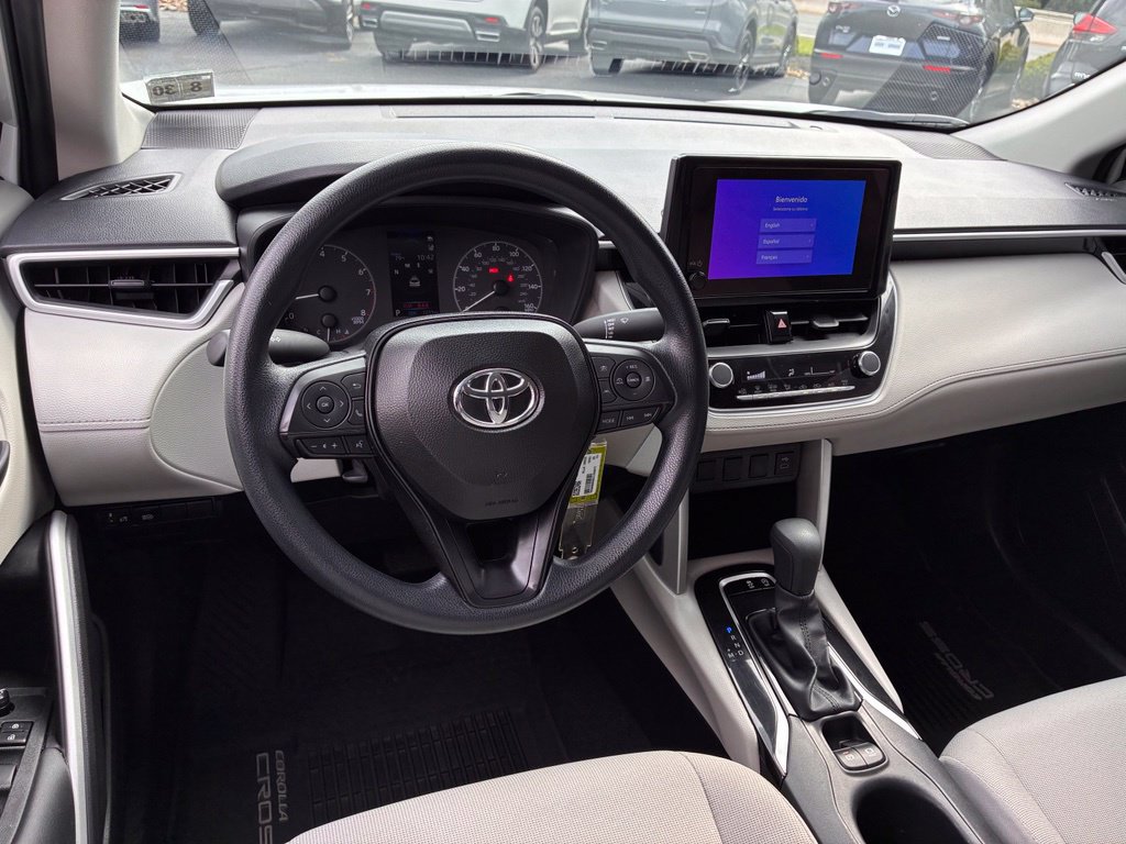 Used 2025 Toyota Corolla Cross L FWD image 32
